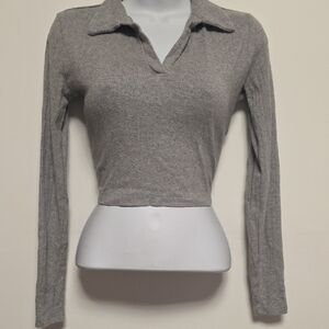Forever 21 Gray Long Sleeve Crop Top